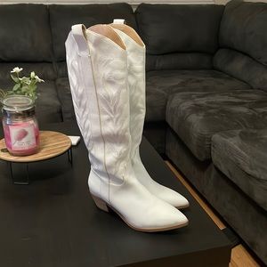 White cowgirl boots